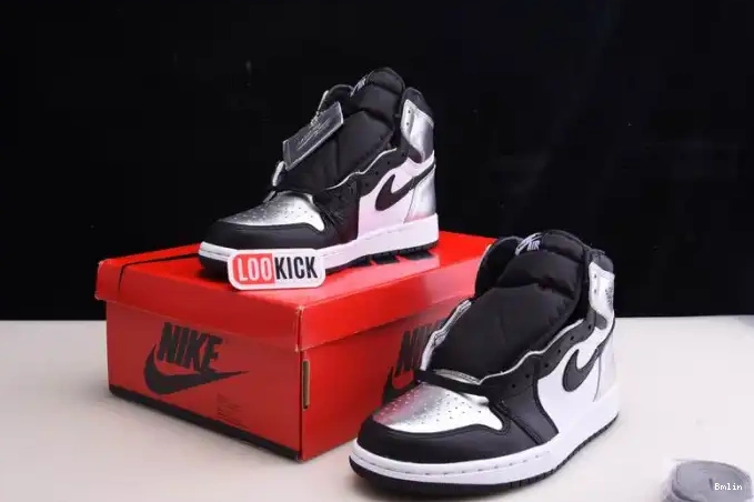 Boostmaster lin OG AIR SILVER HIGH WMNS JORDAN TOE 1 CD0461-001 0616